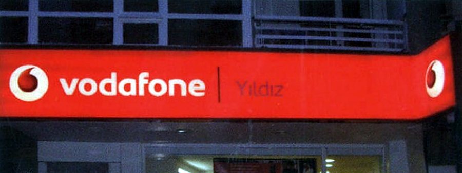 Vodafone: Mağaza tabelası · Işıklı bant