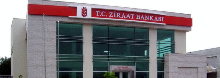 Ziraat Bankası: Şube cephesi · Işıklı bant